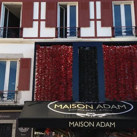 Renove En Centre-ville, Ideal Pour Des A Pied, Calme Et Confort, Classe 2 Etoiles. - Fr-1-4-512 * Сен-Жан-де-Люз